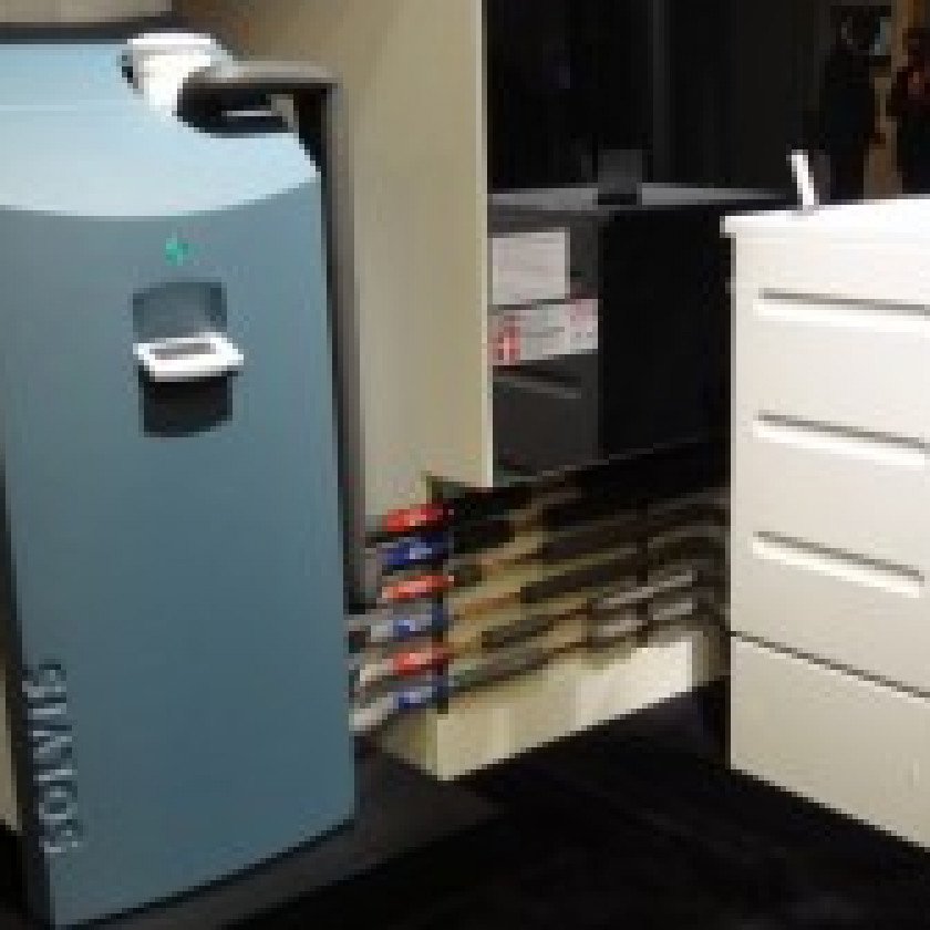 Máy sấy quần áo hoạt động nhờ năng lượng mặt trời