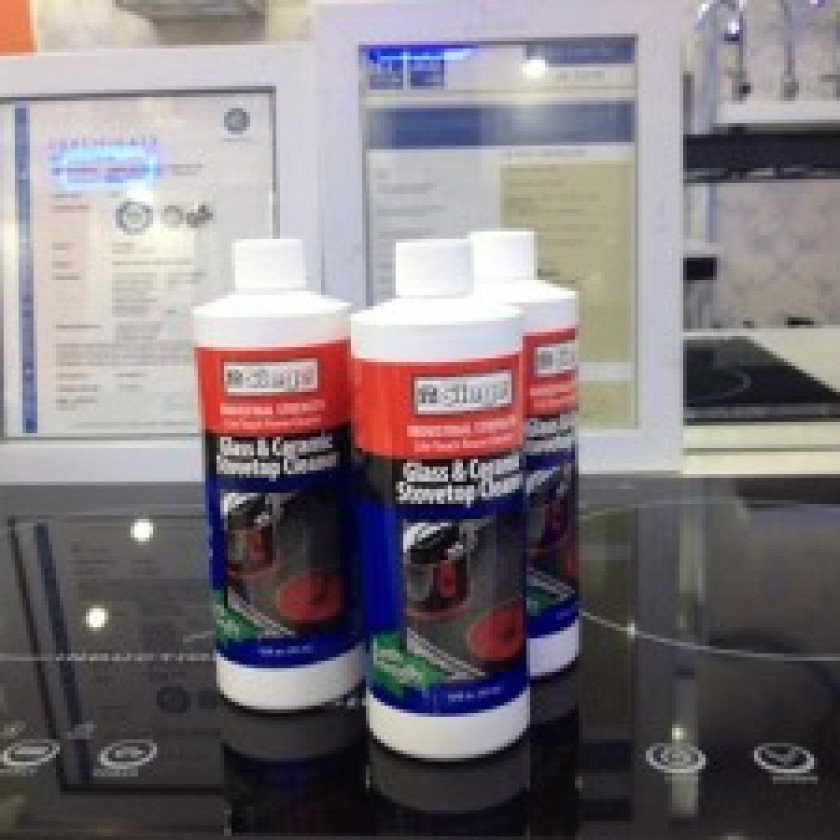 Vệ sinh bếp hồng ngoại bằng các dụng cụ chuyên dụng