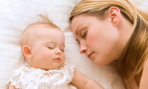 Sử dụng điều hòa hợp lý bảo vệ sức khỏe mẹ và bé